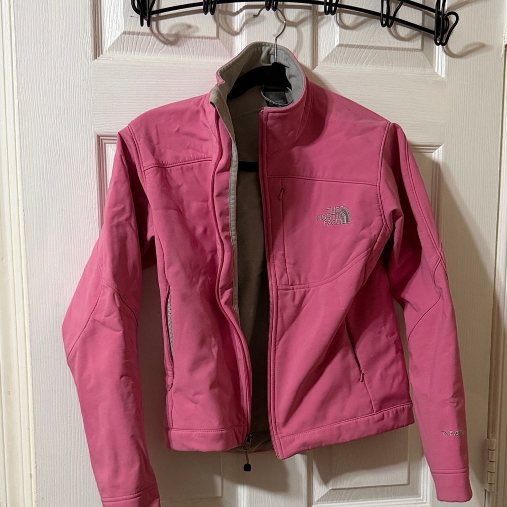 LIMITED EDITION - The North Face Women's elegant Pink Jacket